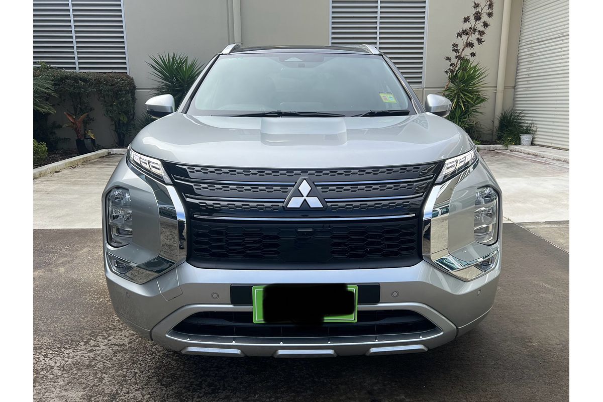 2023 Mitsubishi Outlander Exceed Tourer ZM