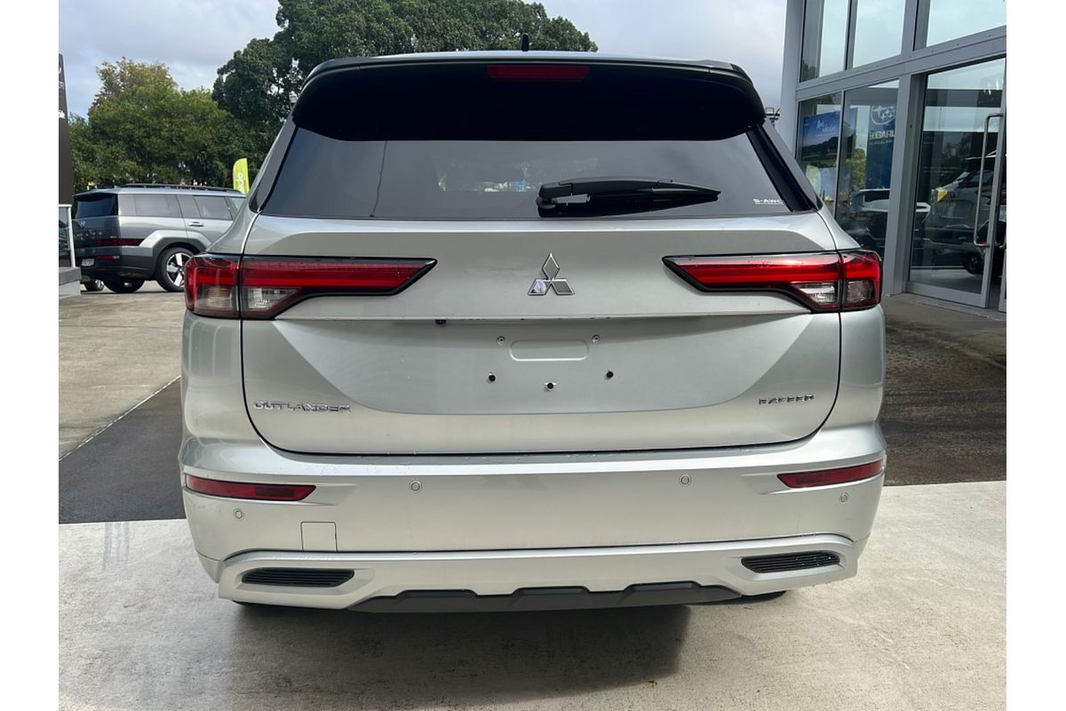 2023 Mitsubishi Outlander Exceed Tourer ZM