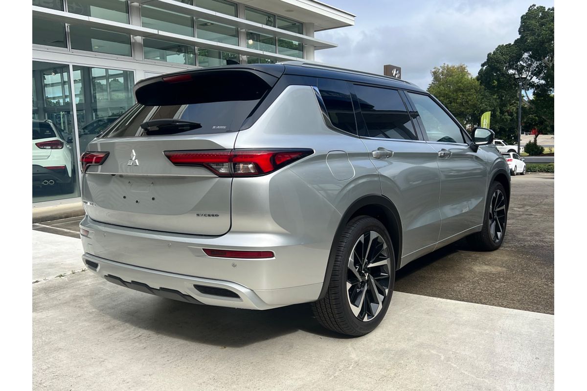 2023 Mitsubishi Outlander Exceed Tourer ZM