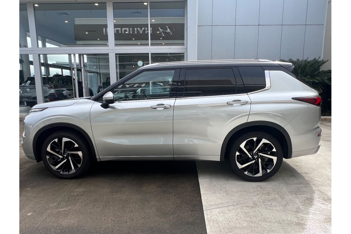 2023 Mitsubishi Outlander Exceed Tourer ZM