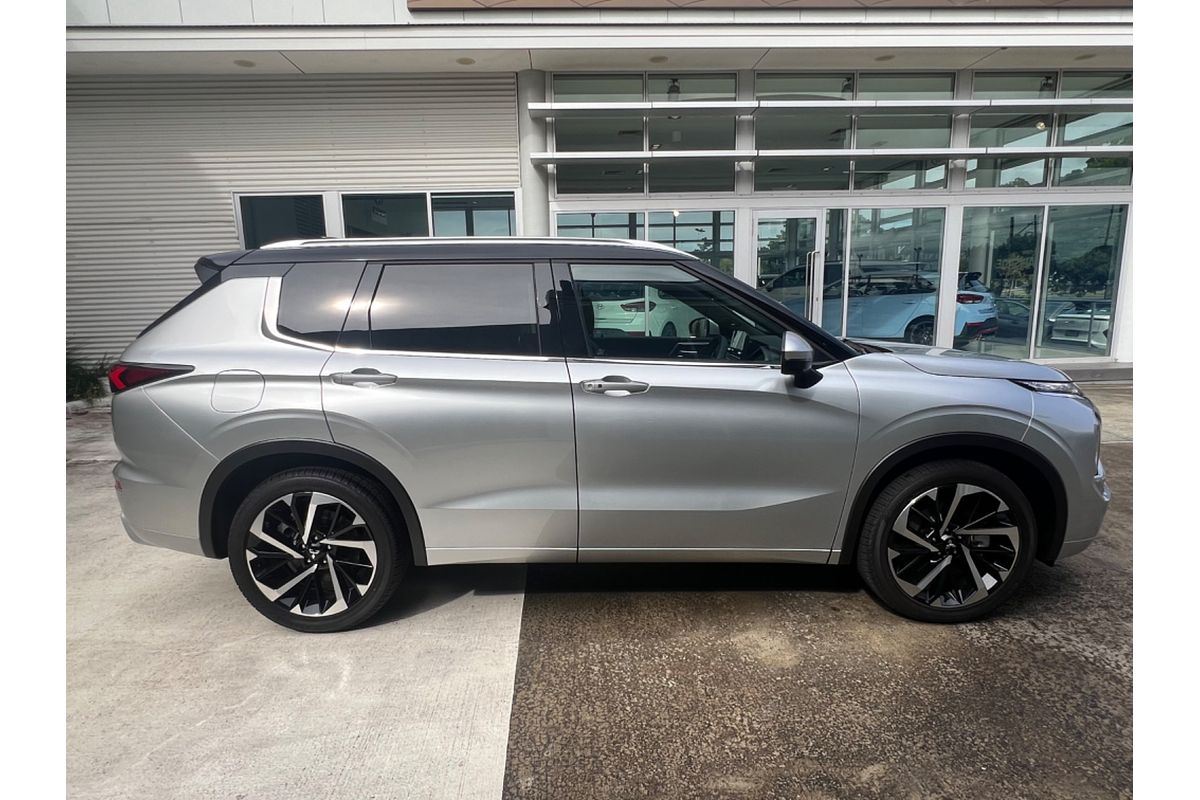 2023 Mitsubishi Outlander Exceed Tourer ZM