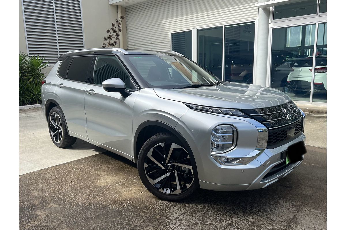 2023 Mitsubishi Outlander Exceed Tourer ZM
