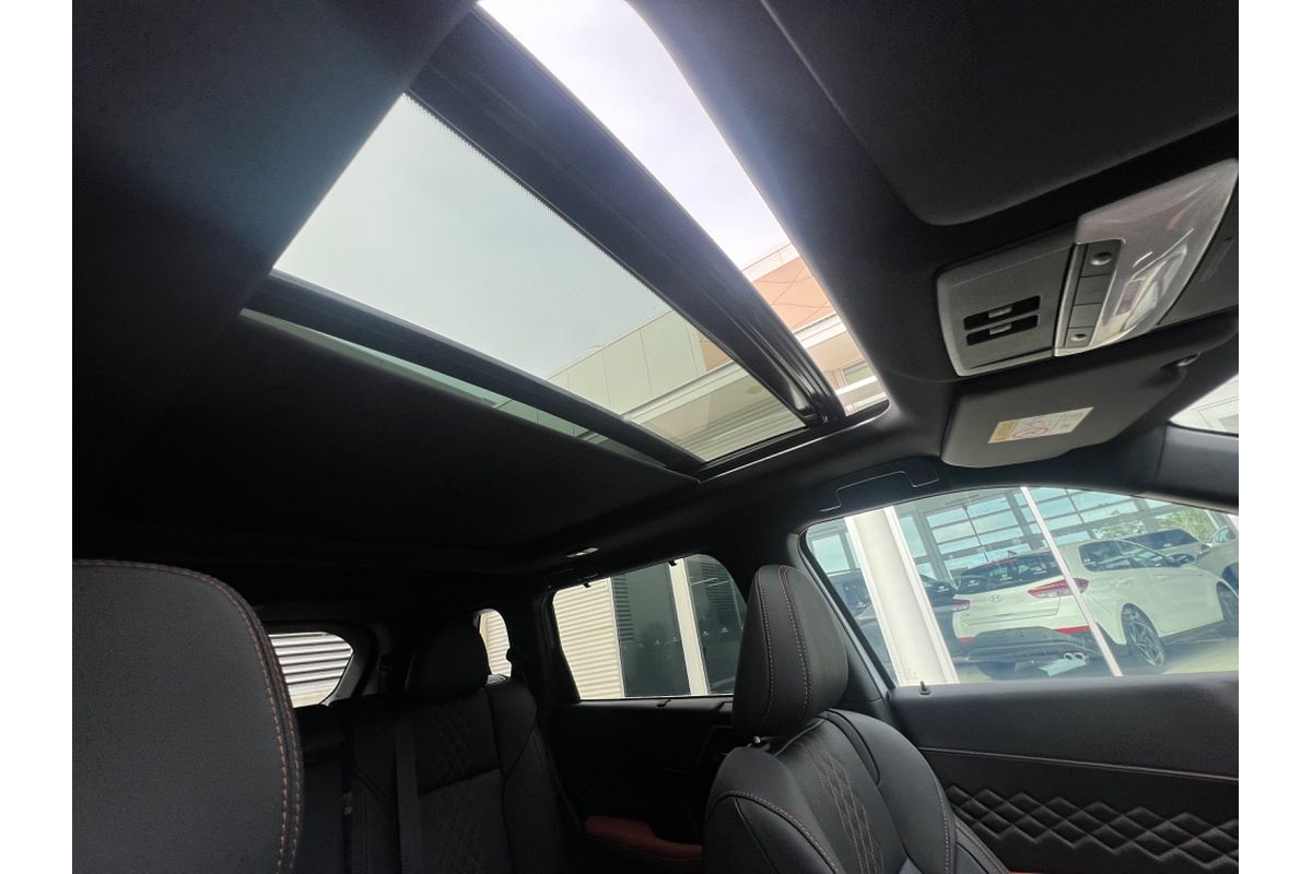 2023 Mitsubishi Outlander Exceed Tourer ZM
