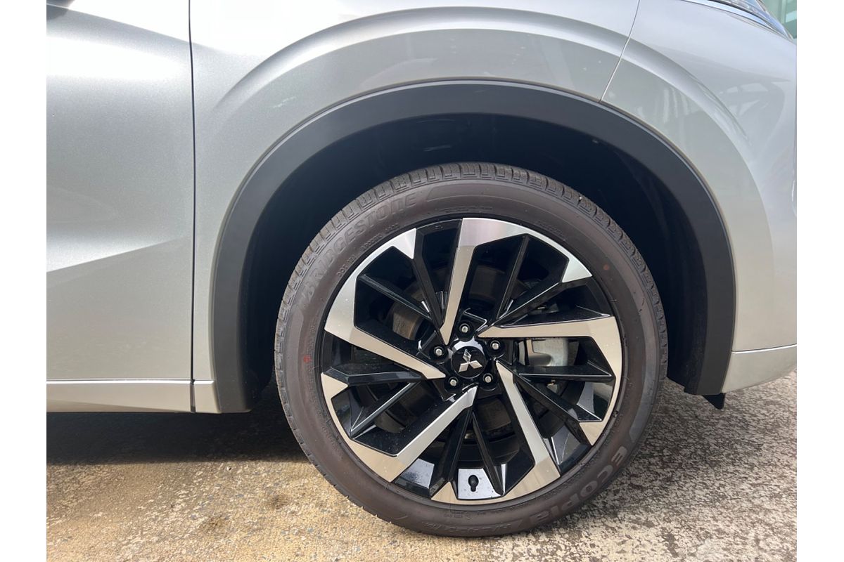 2023 Mitsubishi Outlander Exceed Tourer ZM