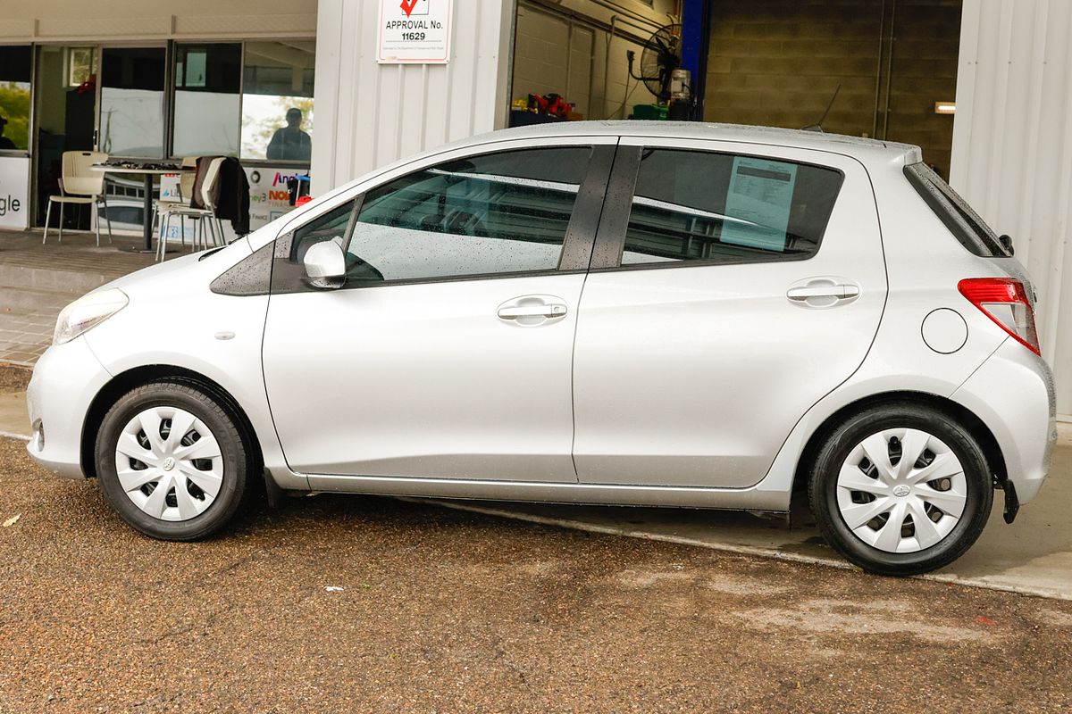 2011 Toyota Yaris YRS NCP131R