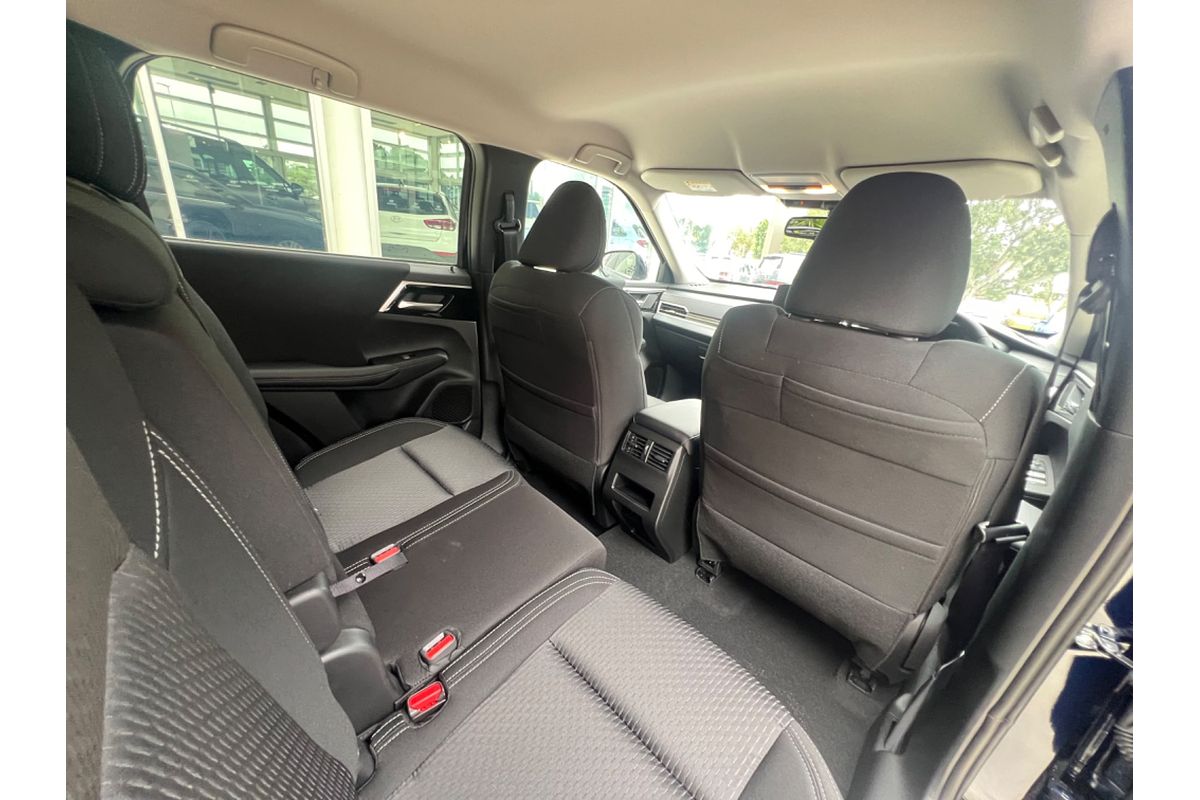 2024 Mitsubishi Outlander LS ZM