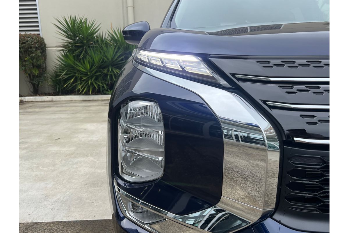2024 Mitsubishi Outlander LS ZM