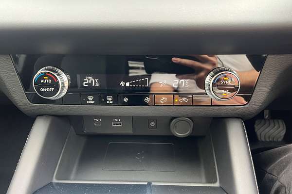 2024 Mitsubishi Outlander LS ZM
