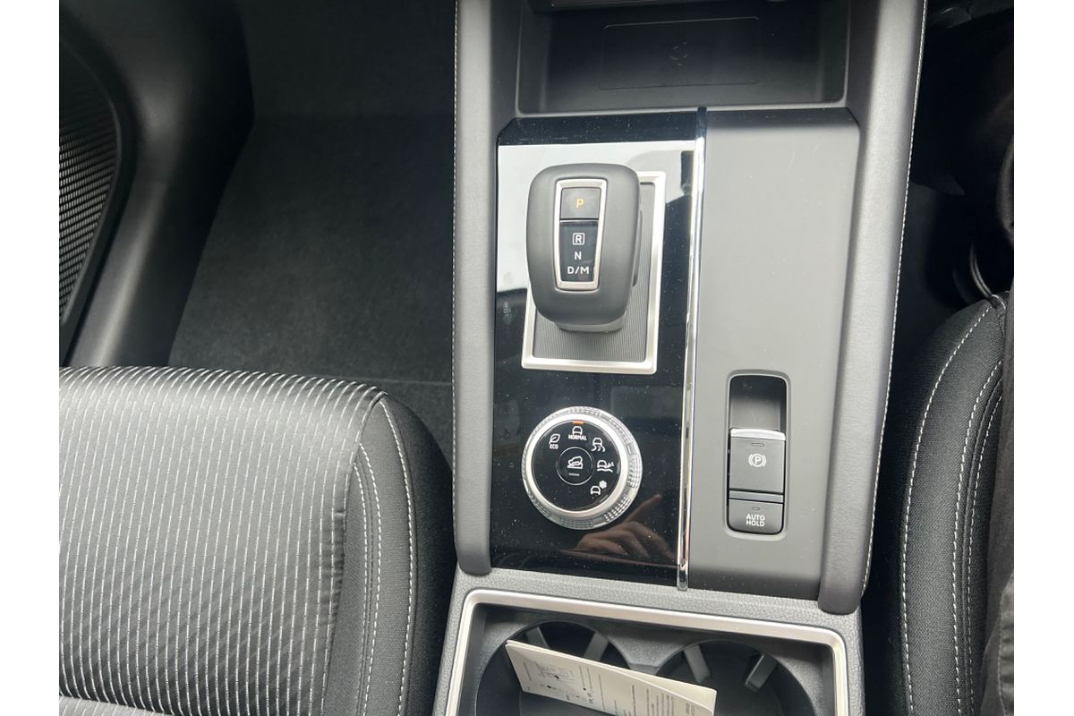 2024 Mitsubishi Outlander LS ZM