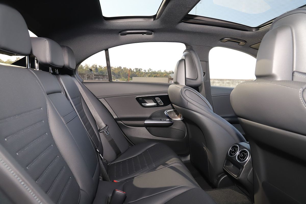 2024 Mercedes-Benz C-Class C200 Night Edition W206