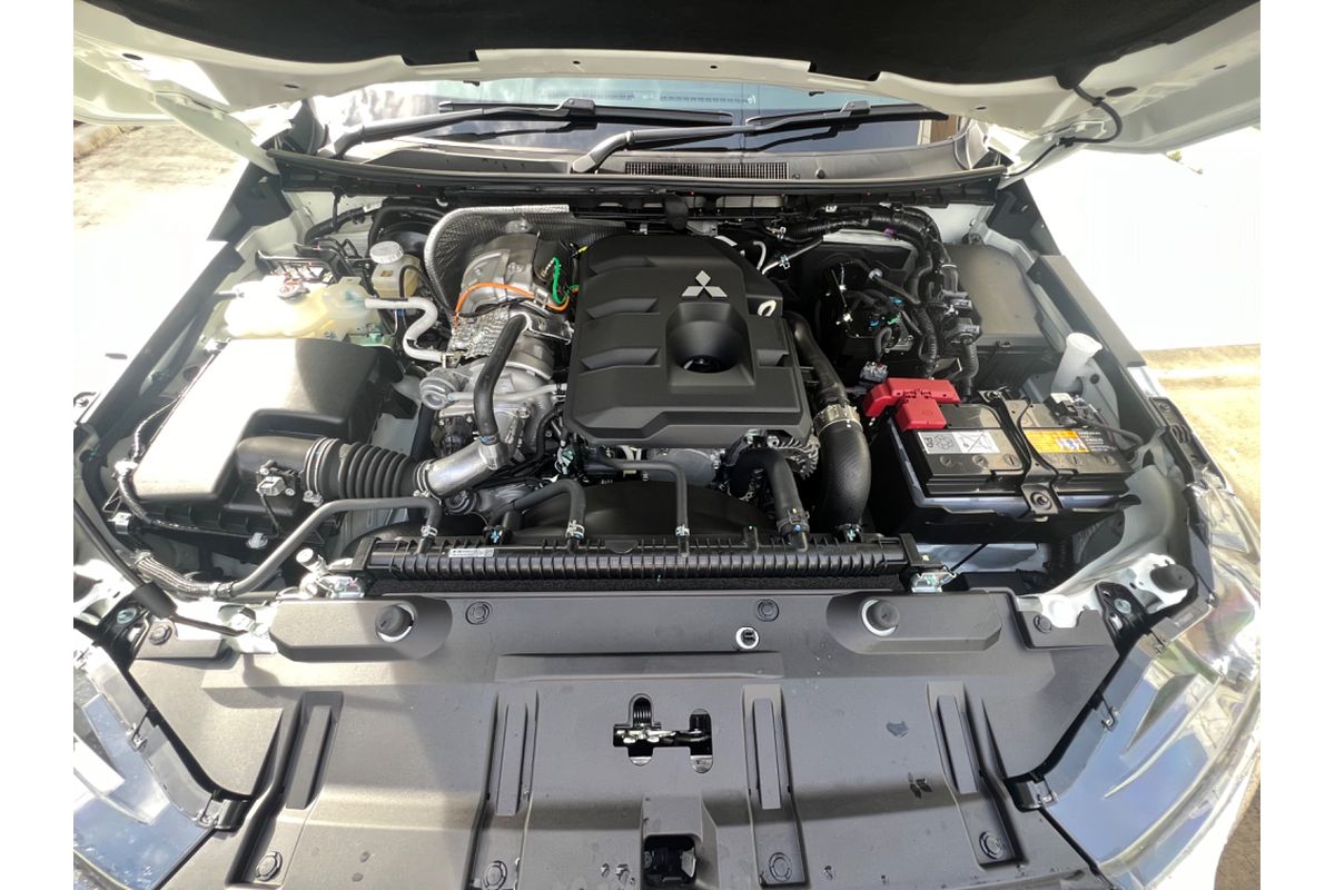2024 Mitsubishi Triton GLX MV 4X4