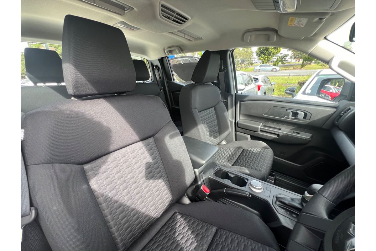 2024 Mitsubishi Triton GLX MV 4X4