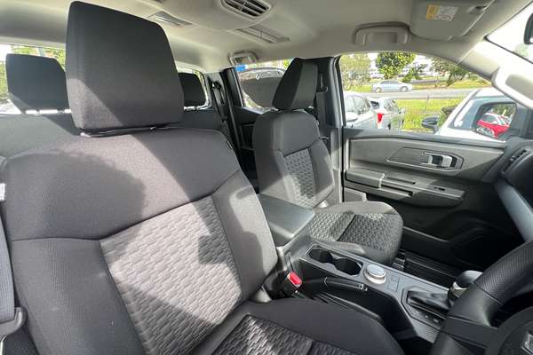 2024 Mitsubishi Triton GLX MV 4X4