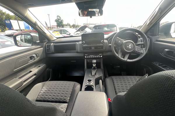 2024 Mitsubishi Triton GLX MV 4X4
