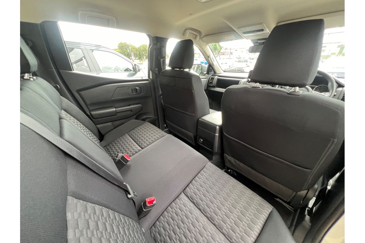 2024 Mitsubishi Triton GLX MV 4X4