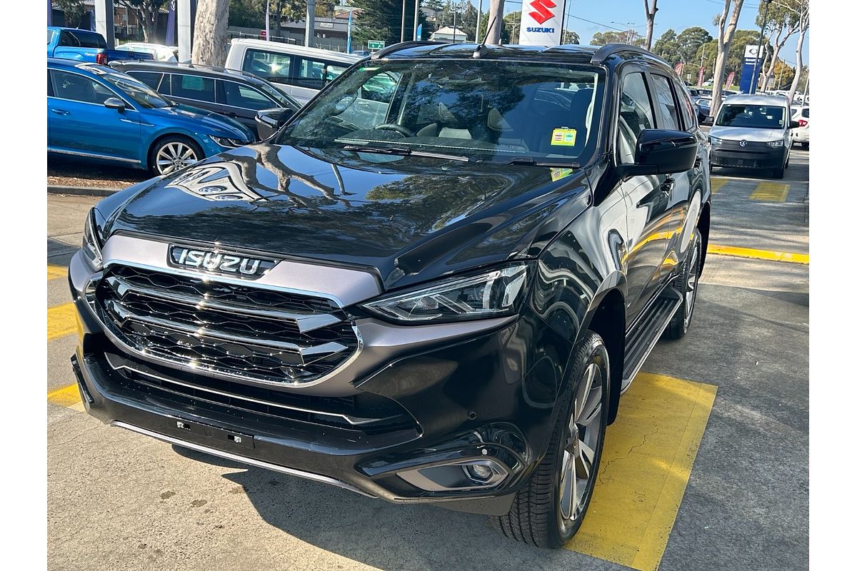 2024 Isuzu MU-X LS-T