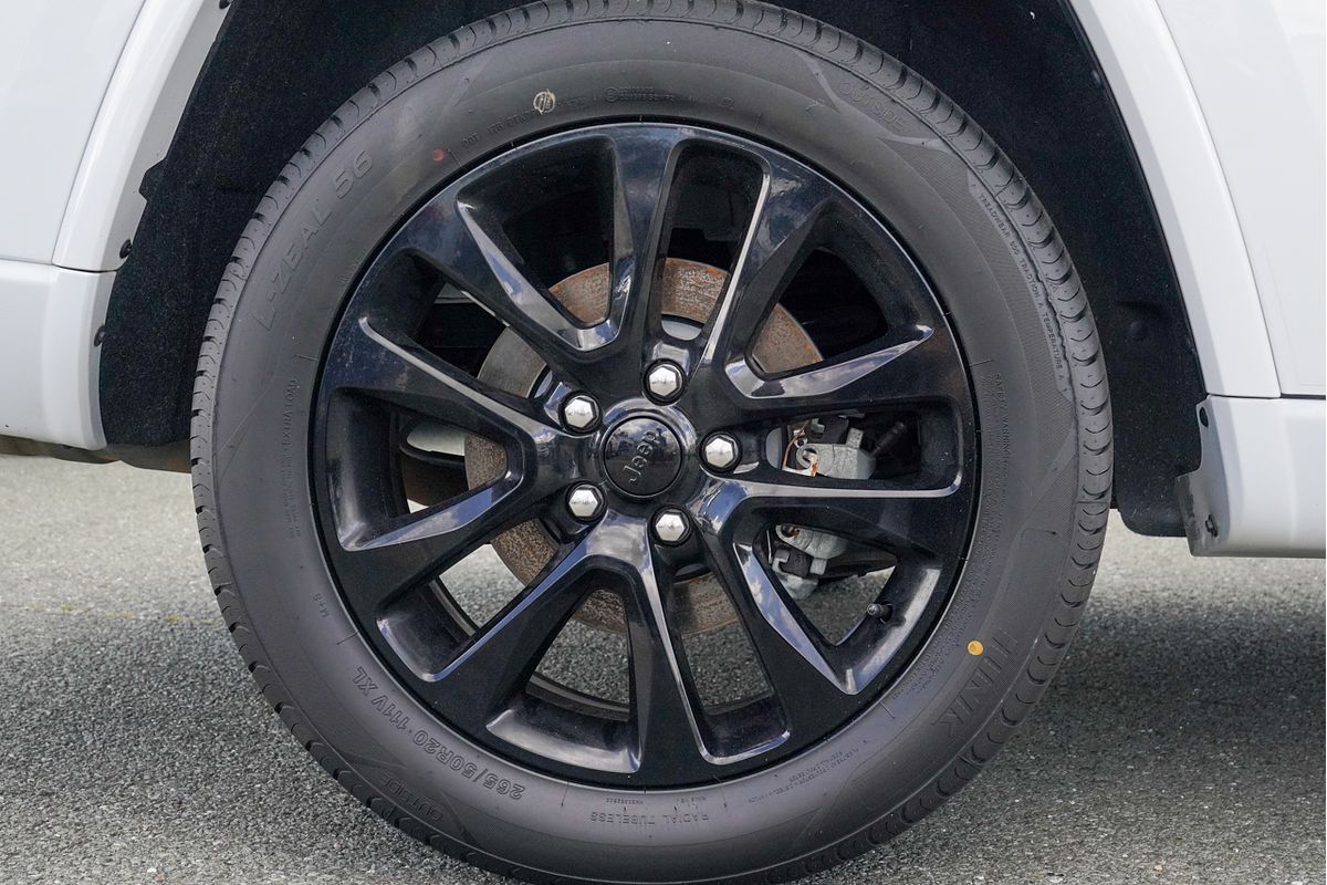 2019 Jeep Grand Cherokee Night Eagle WK