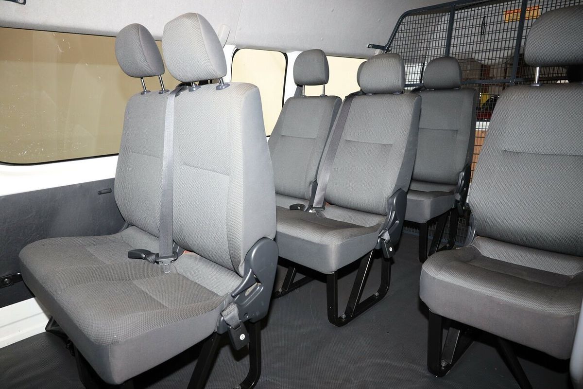 2016 Toyota HiAce Commuter High Roof Super LWB KDH223R