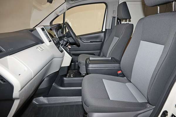 2024 Toyota Hiace GDH320R