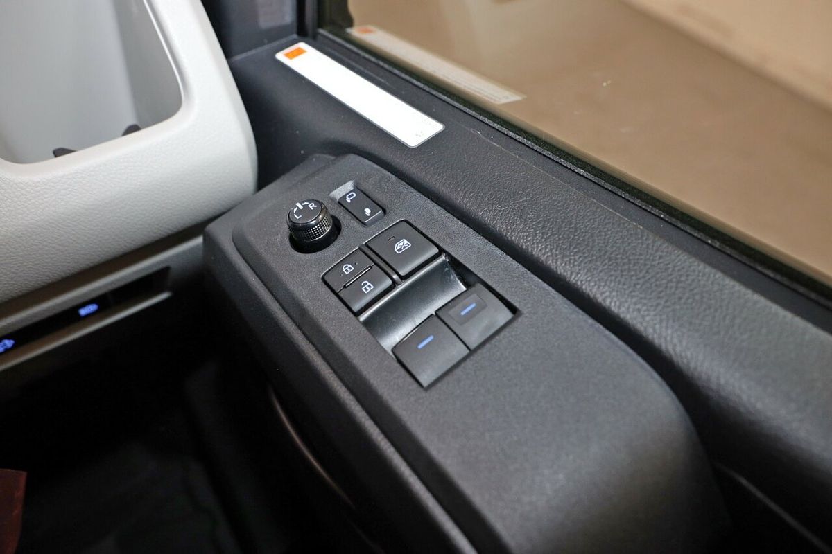 2024 Toyota Hiace GDH320R