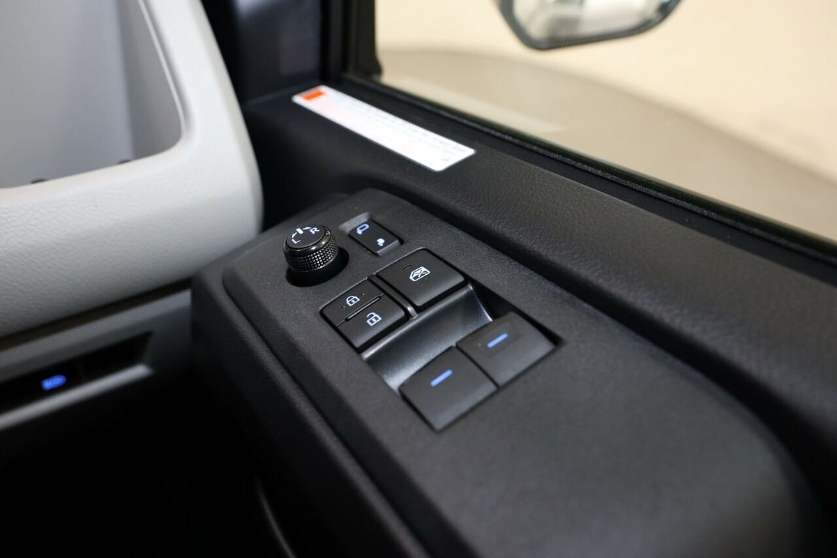 2024 Toyota Hiace GDH320R