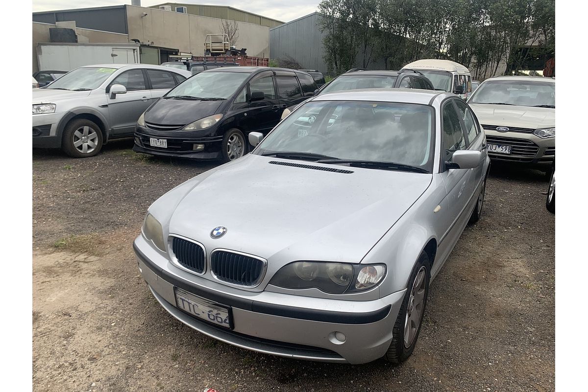 2004 BMW 318i E46
