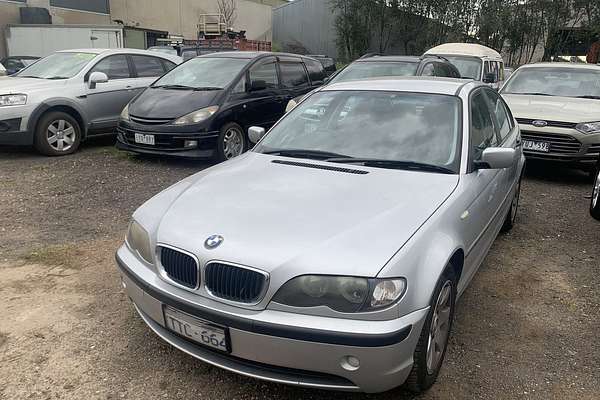 2004 BMW 318i E46