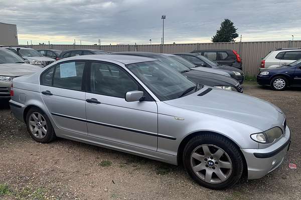 2004 BMW 318i E46