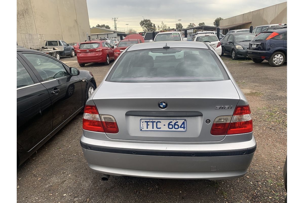 2004 BMW 318i E46