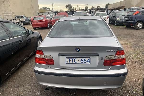 2004 BMW 318i E46