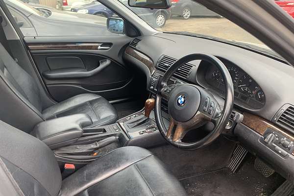 2004 BMW 318i E46