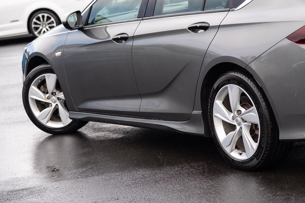 2018 Holden Commodore RS-V ZB