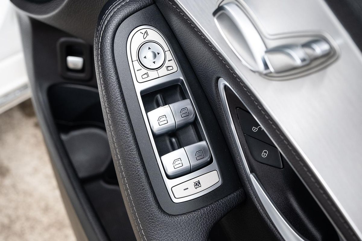 2014 Mercedes-Benz C-Class C250 W205