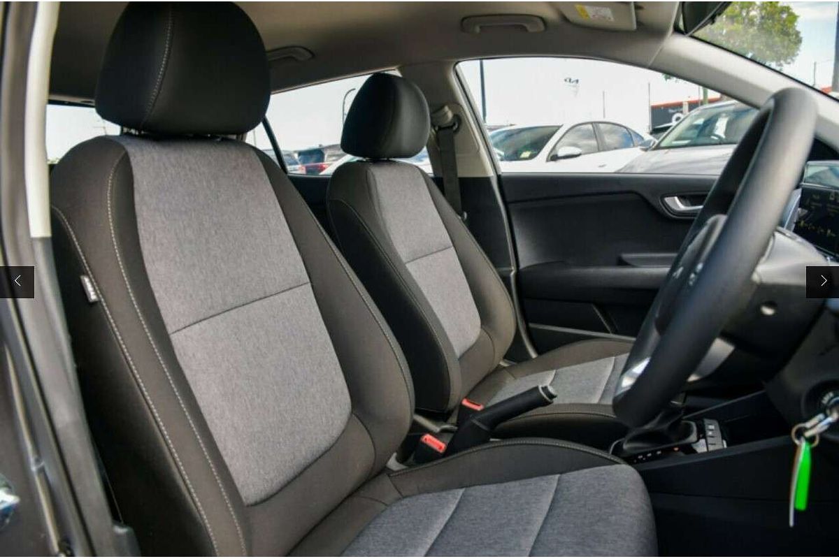 2024 Kia Stonic S YB