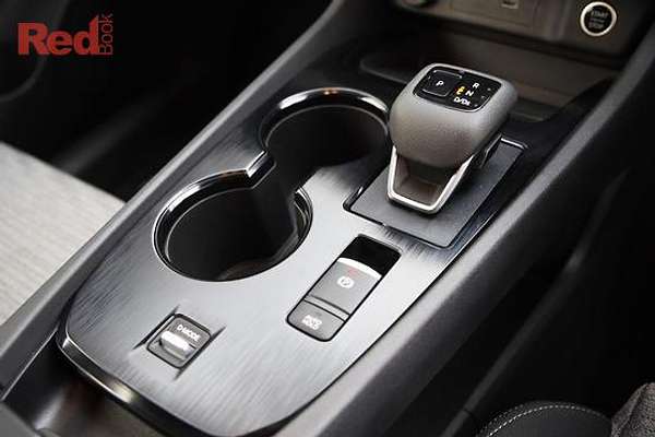 2024 Nissan X-TRAIL ST T33