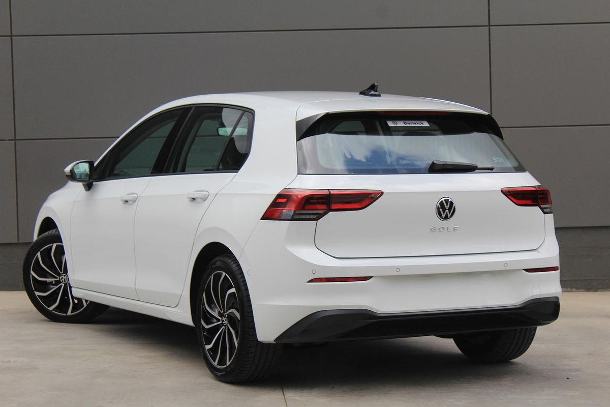 2024 Volkswagen Golf 110TSI Life 8