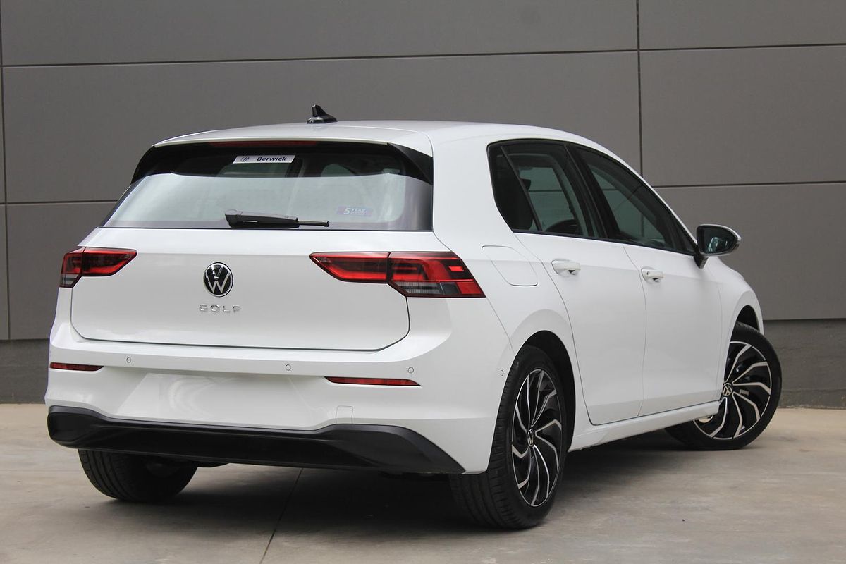 2024 Volkswagen Golf 110TSI Life 8