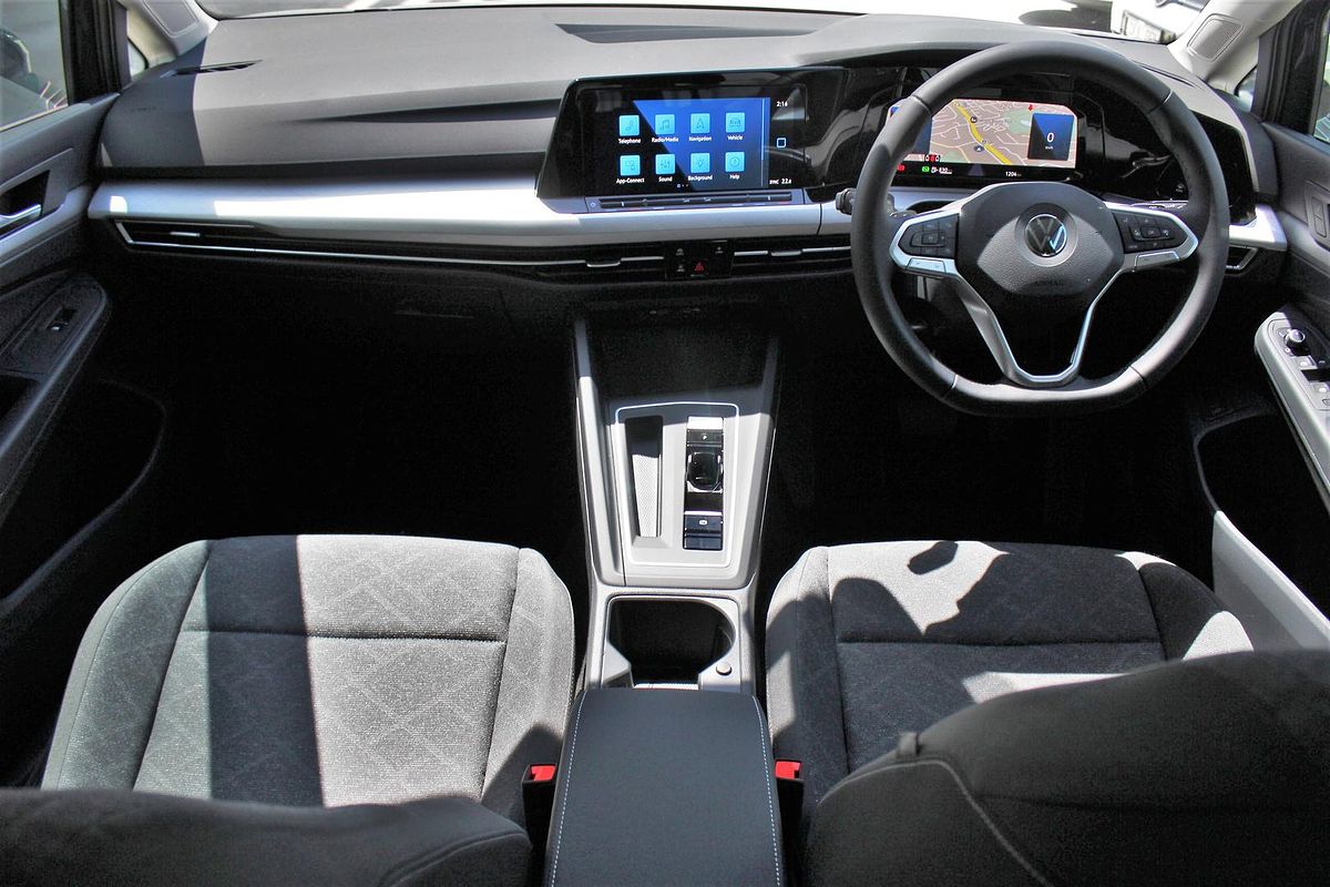 2024 Volkswagen Golf 110TSI Life 8