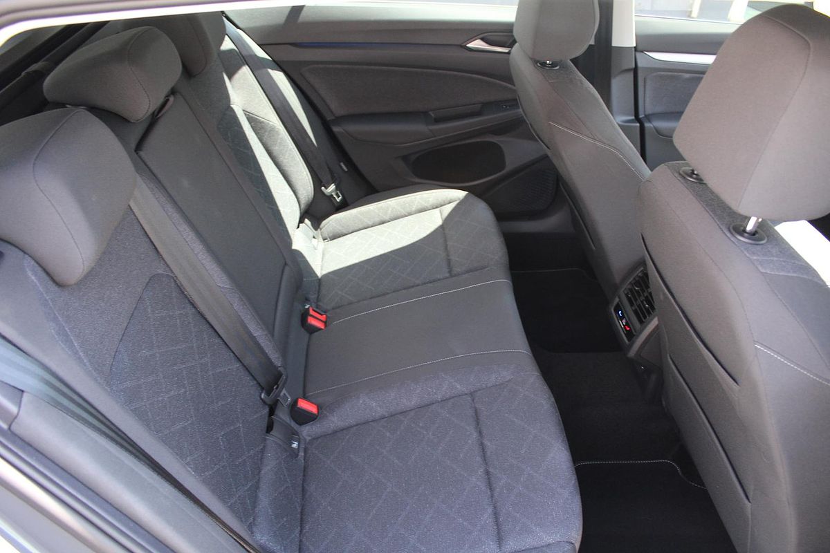 2024 Volkswagen Golf 110TSI Life 8