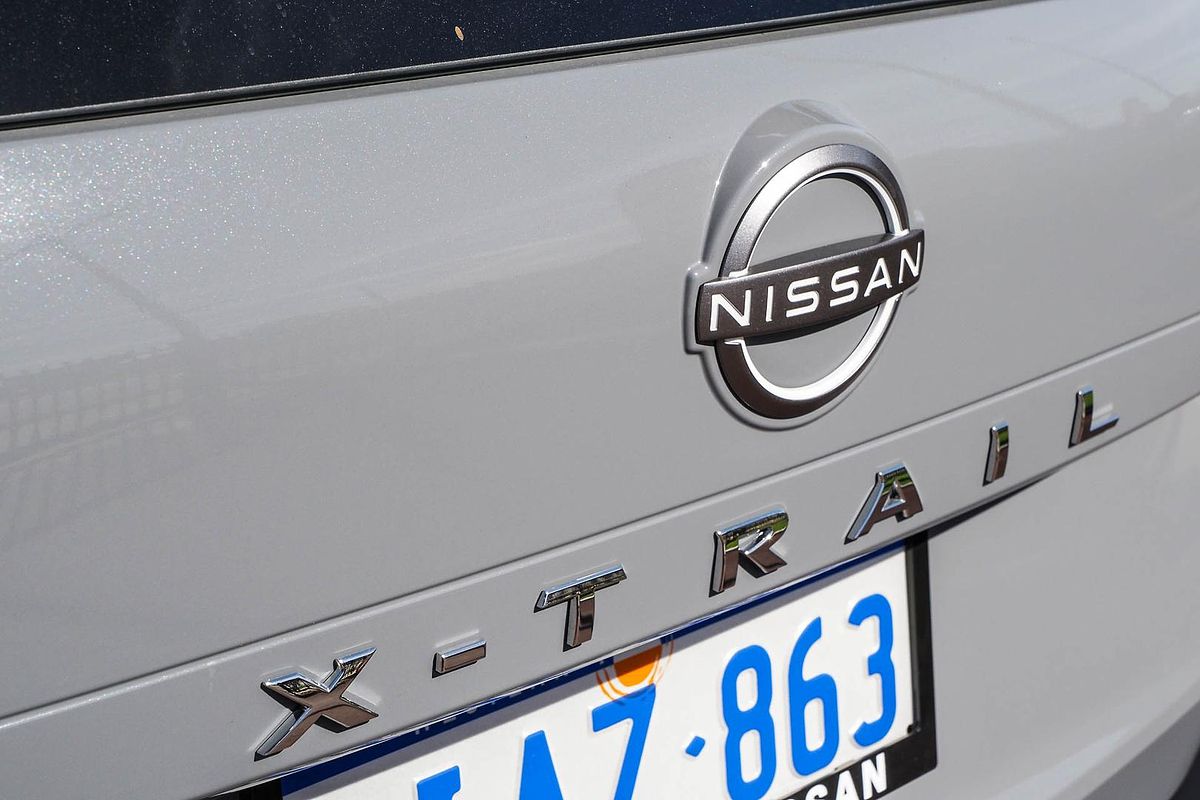 2023 Nissan X-TRAIL ST-L T33