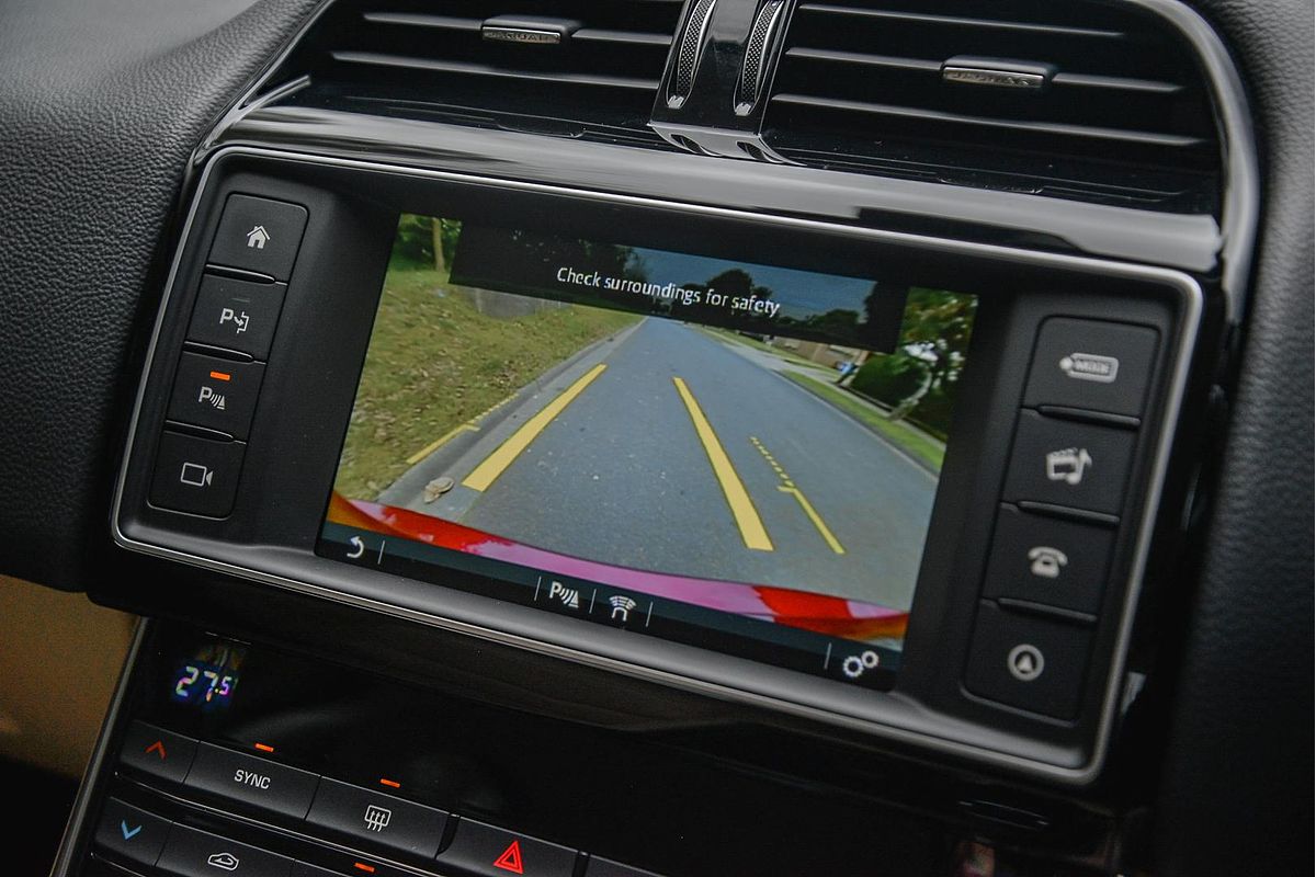 2016 Jaguar XE 20d Prestige X760