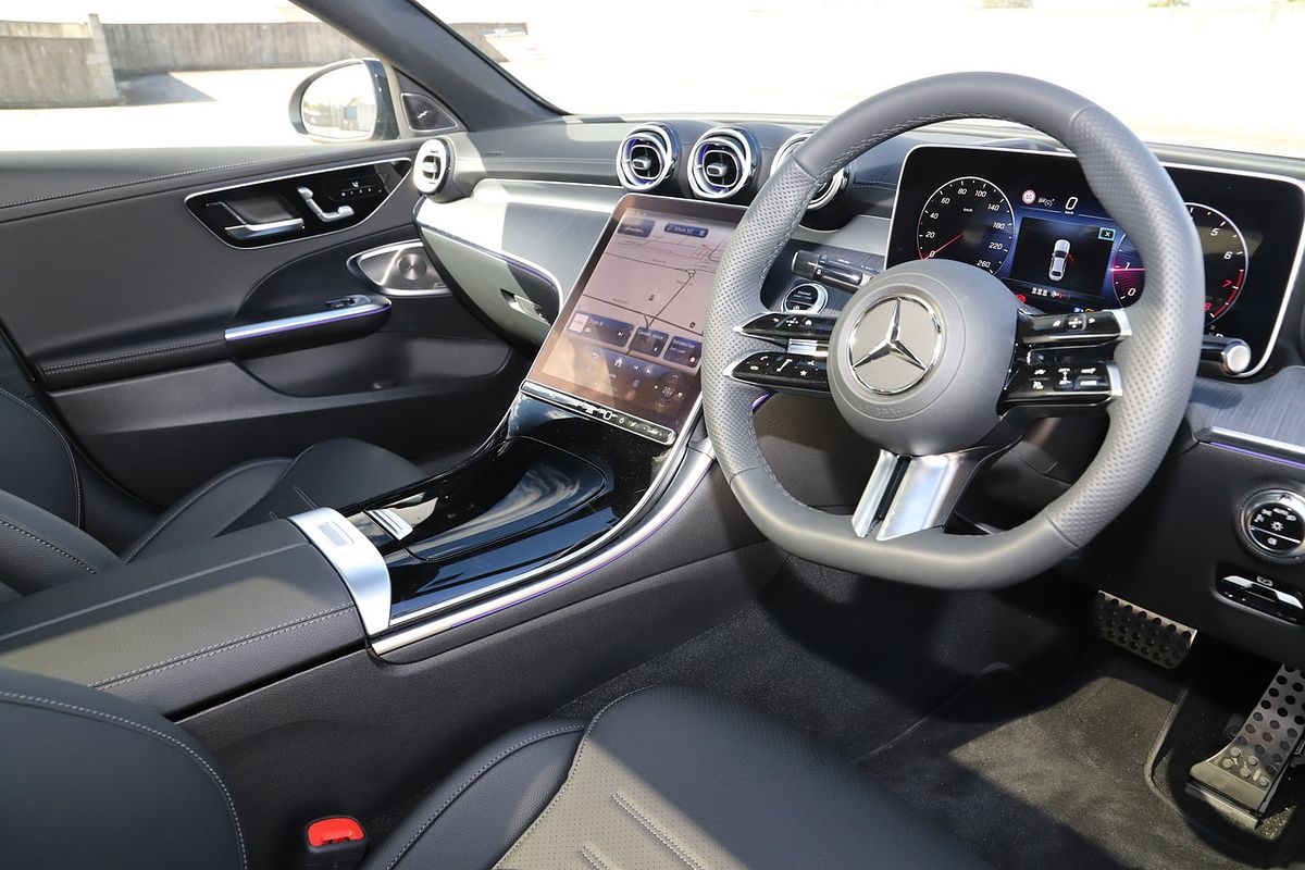 2024 Mercedes-Benz C-Class C200 Night Edition W206