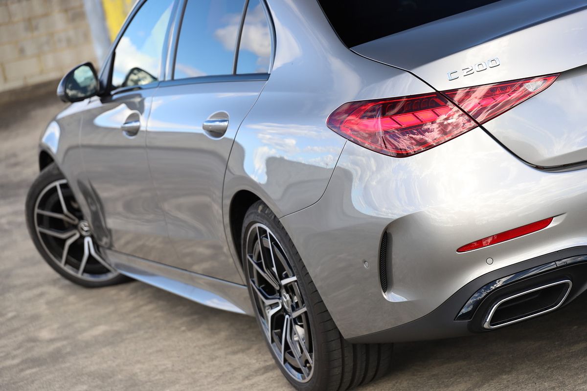 2024 Mercedes-Benz C-Class C200 Night Edition W206