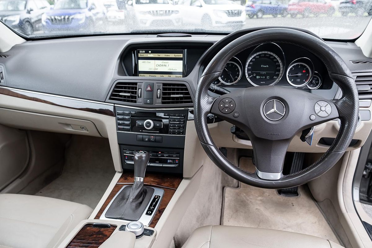 2009 Mercedes Benz E-Class E250 CGI Elegance C207