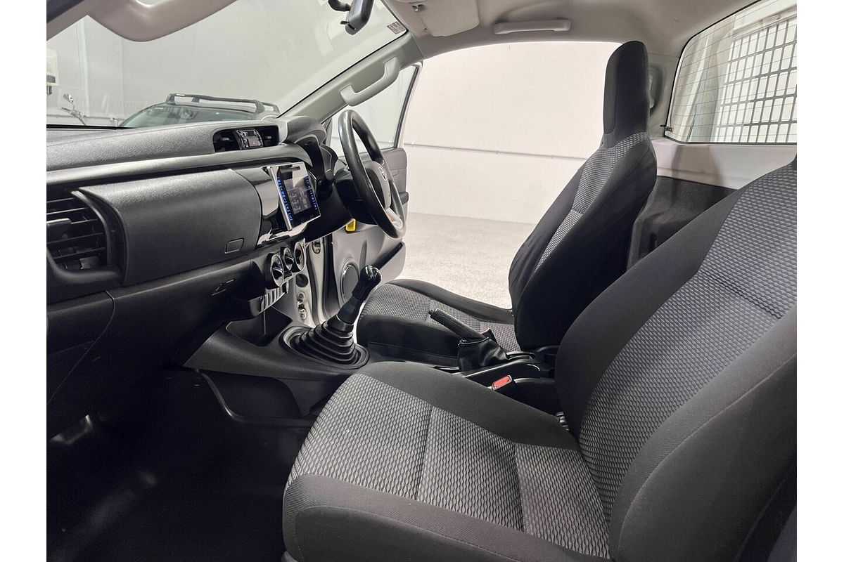 2017 Toyota Hilux Workmate 4x2 GUN122R Rear Wheel Drive