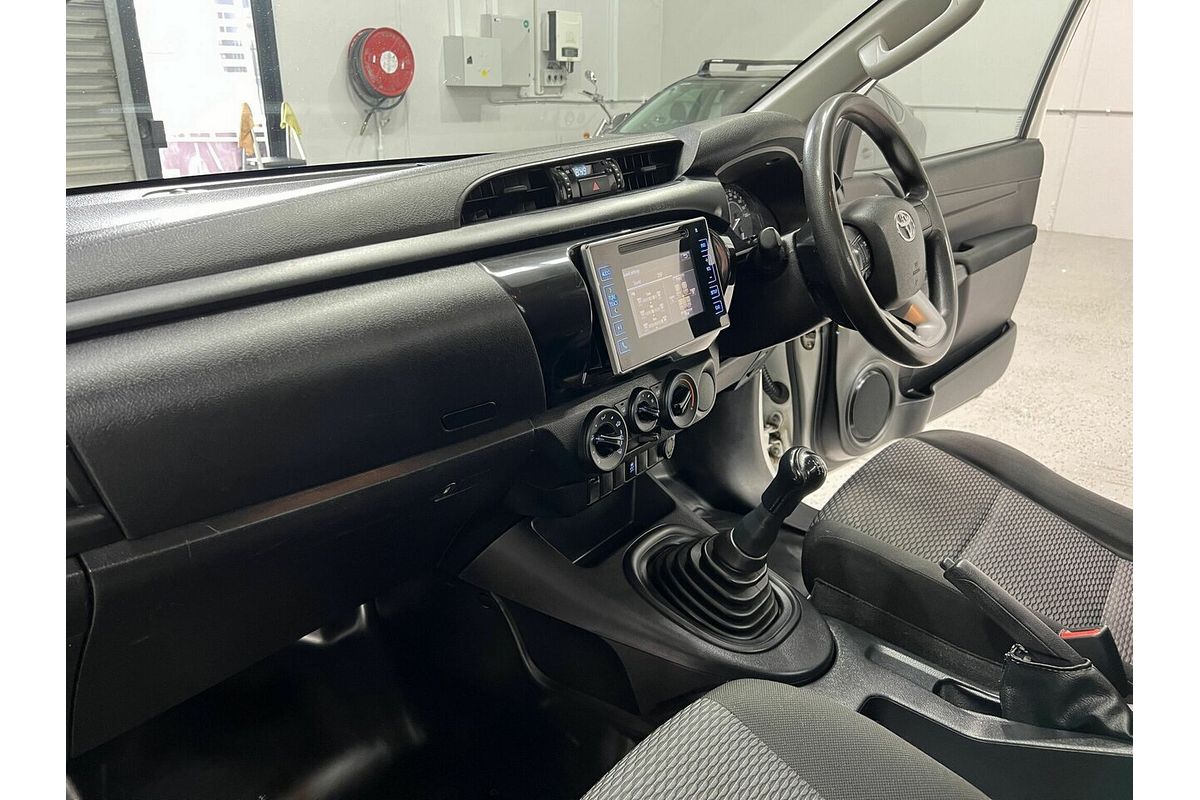 2017 Toyota Hilux Workmate 4x2 GUN122R Rear Wheel Drive