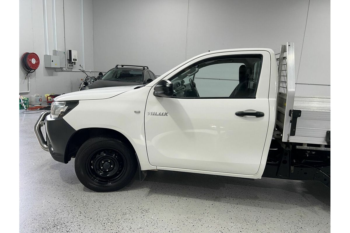 2017 Toyota Hilux Workmate 4x2 GUN122R Rear Wheel Drive