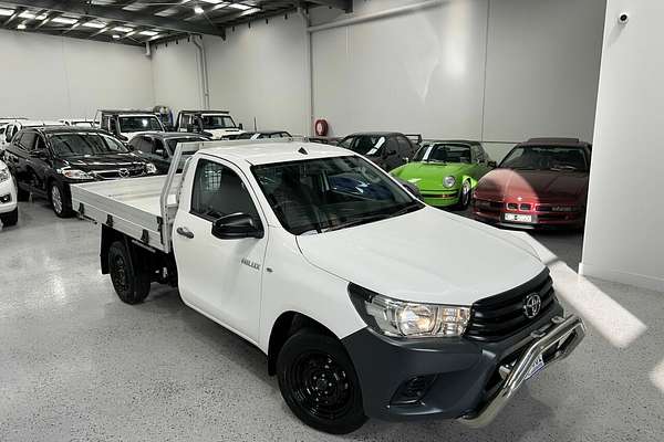 2017 Toyota Hilux Workmate 4x2 GUN122R RWD