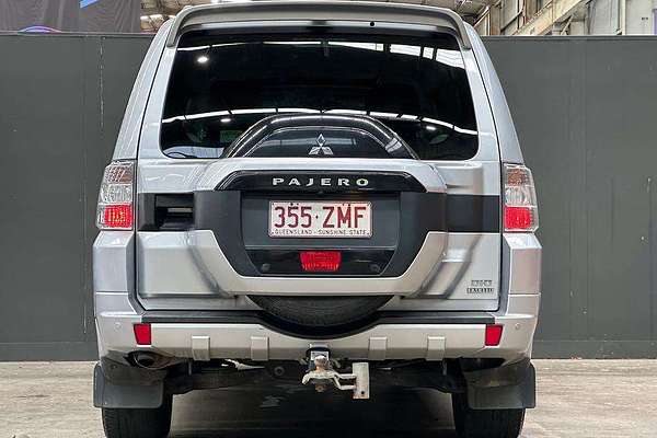 2015 Mitsubishi Pajero Exceed NX