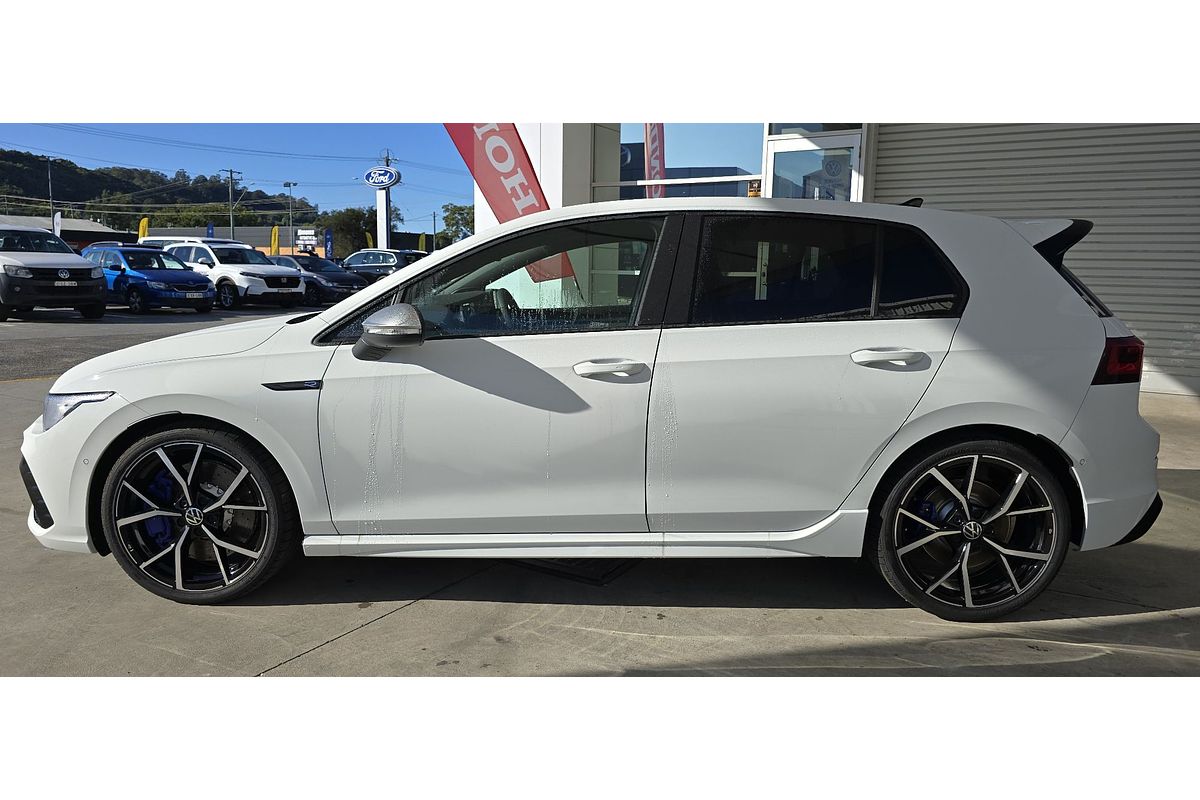 2024 Volkswagen Golf R 8